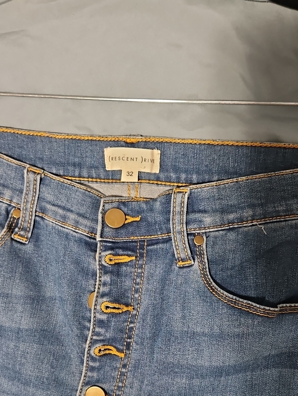 Rescent Rive Women’s Blue Button Jeans